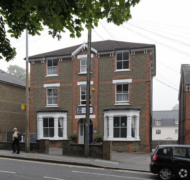 11 Queens Rd, Brentwood for sale - Primary Photo - Image 1 of 1