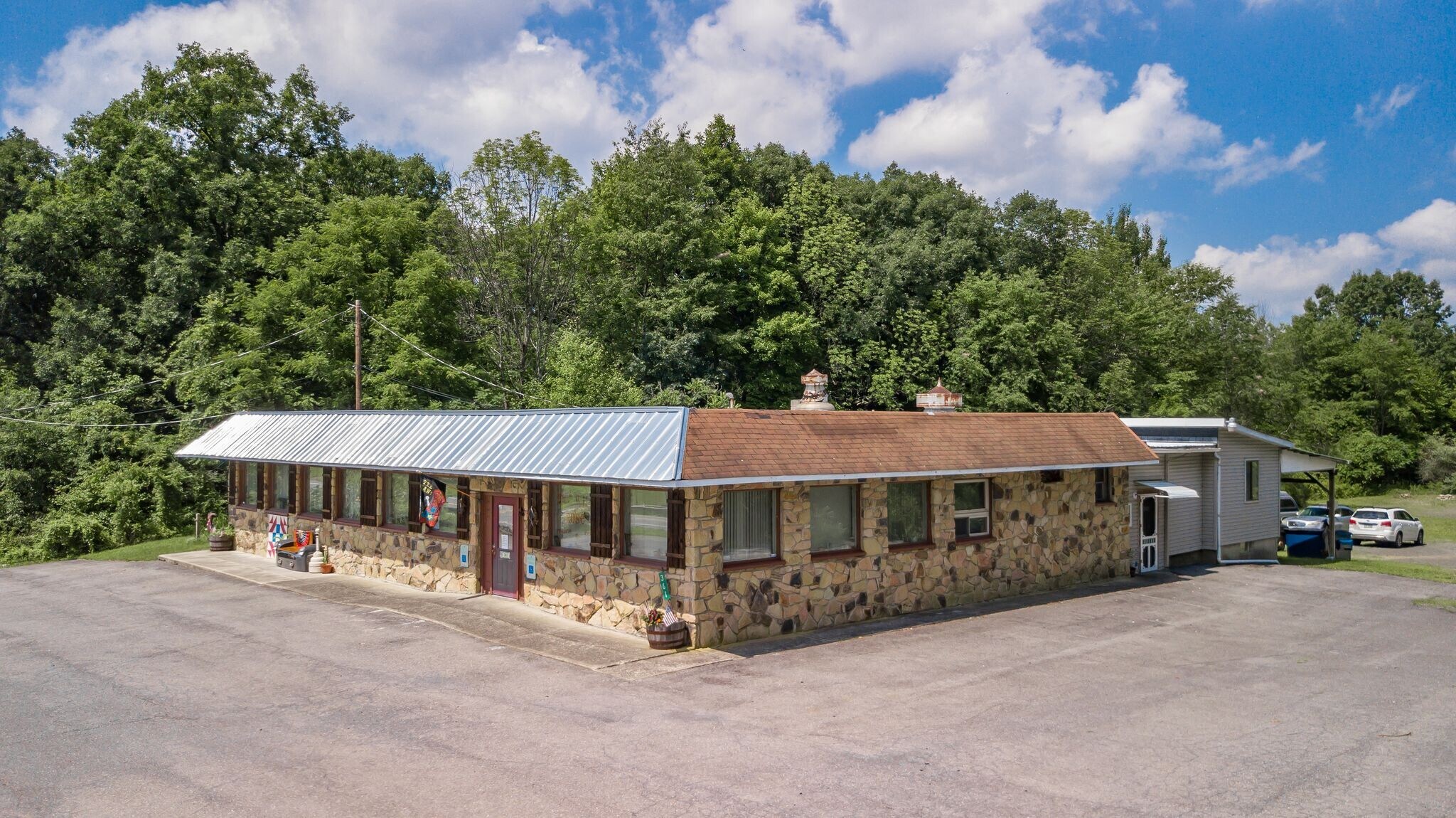 361 Interchange Rd, Kresgeville, PA 18333