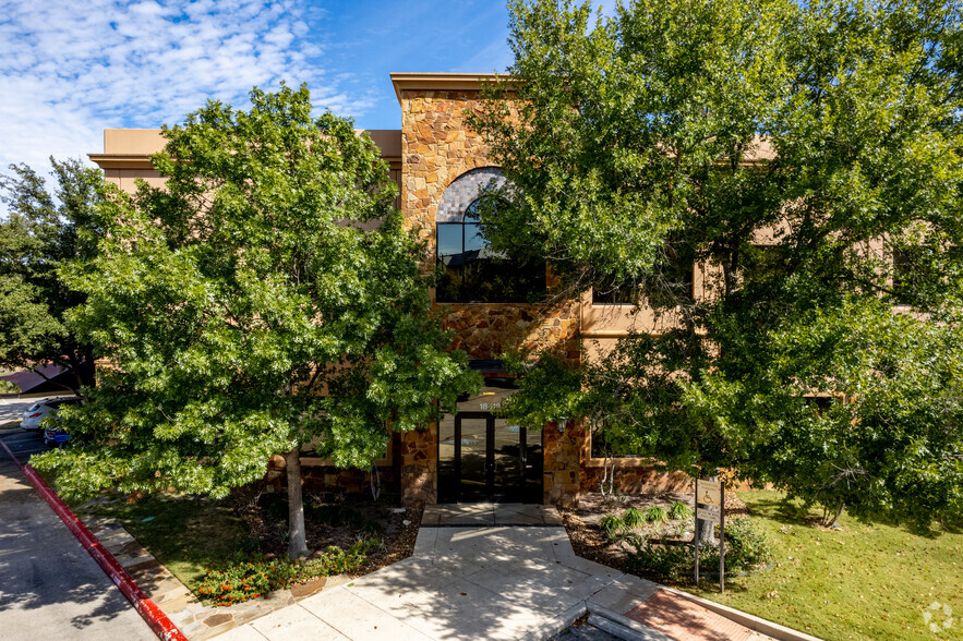 18618 Tuscany Stone, San Antonio, TX for sale - Building Photo - Image 3 of 6