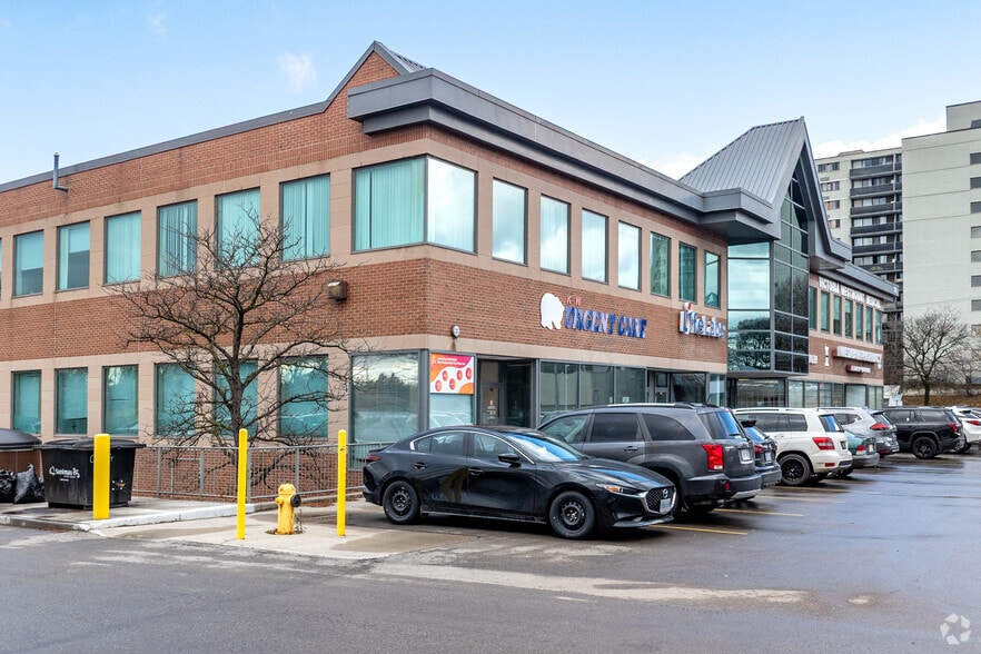 751 Victoria St S, Kitchener, ON for lease - Primary Photo - Image 2 of 2