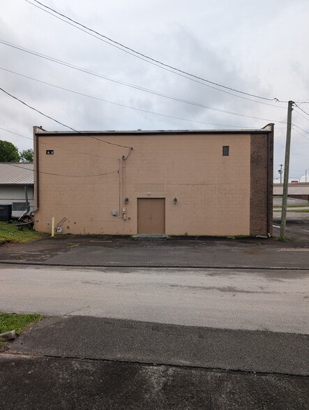 364 Lindsay St, Alcoa, TN for lease - Building Photo - Image 2 of 12