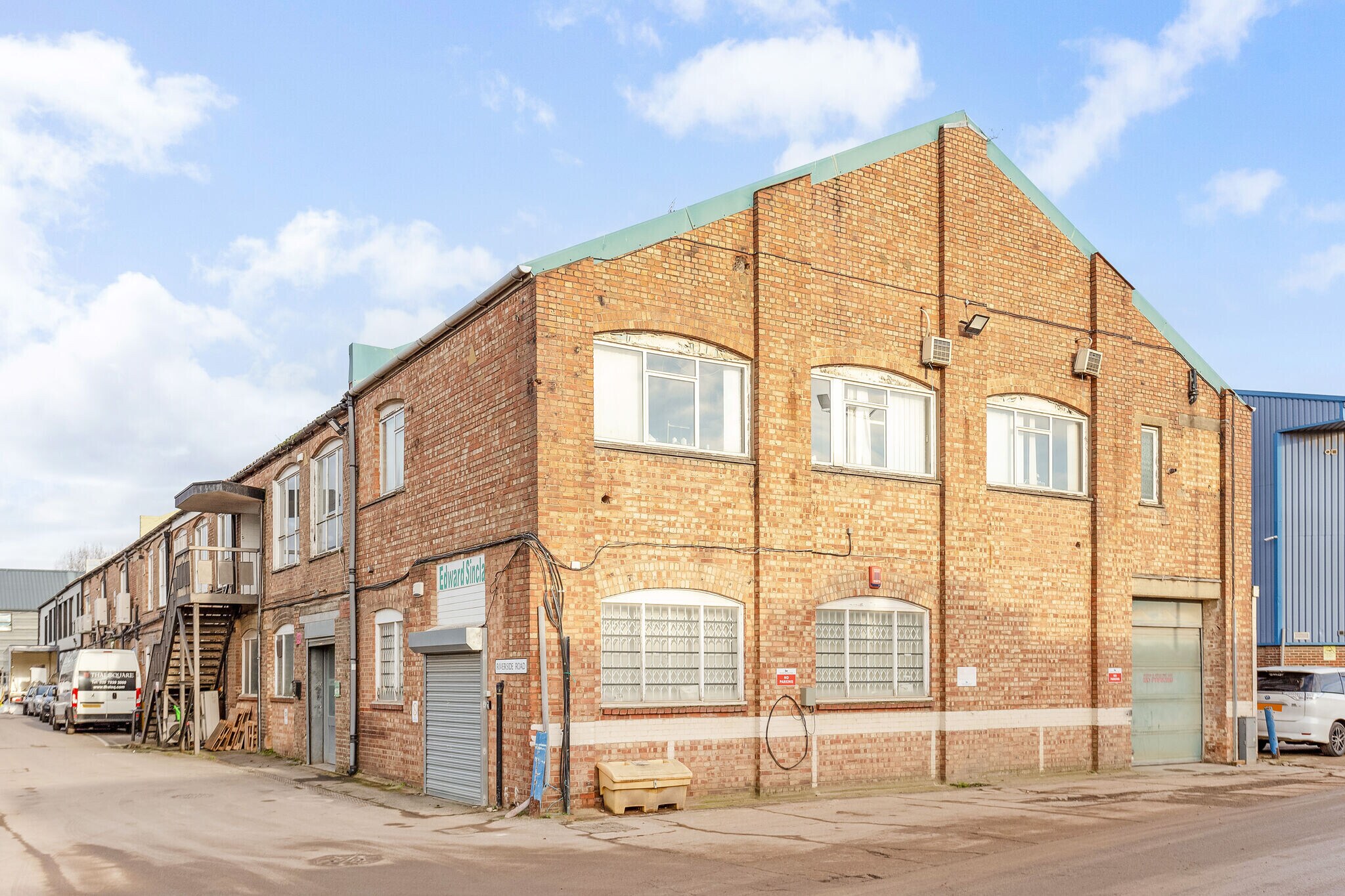 Riverside Rd, London for sale Primary Photo- Image 1 of 1