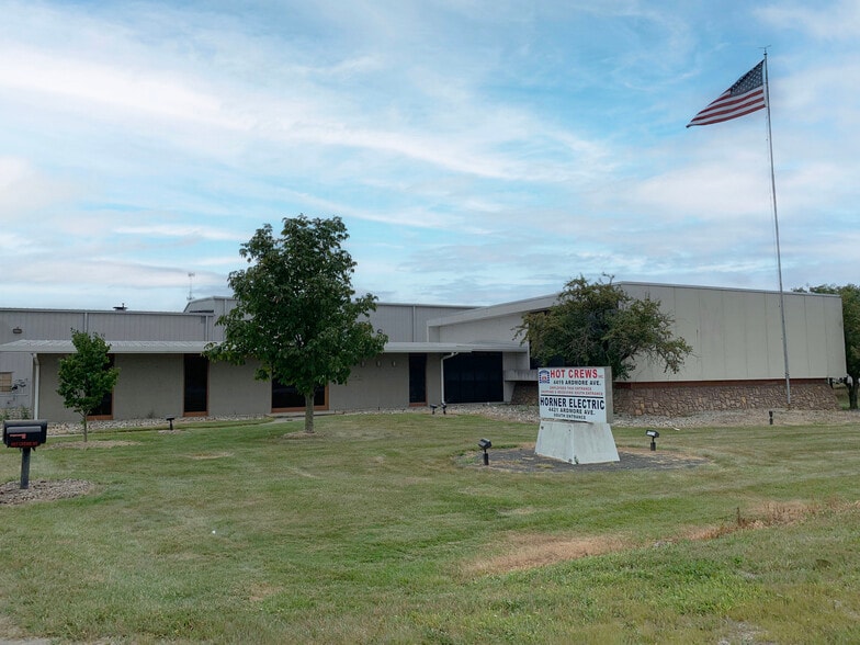 4419 Ardmore Ave, Fort Wayne, IN for lease - Building Photo - Image 2 of 10