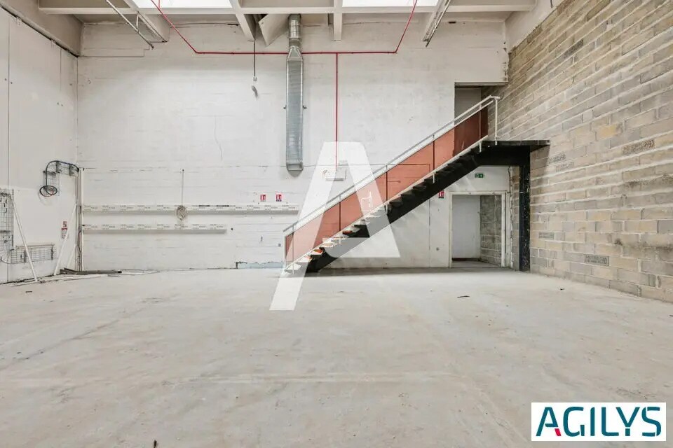 Flex in Rungis for lease Interior Photo- Image 1 of 6