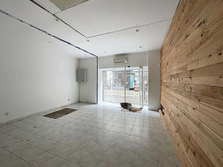 7 Rue Thiers, Avignon for lease - Interior Photo - Image 2 of 2