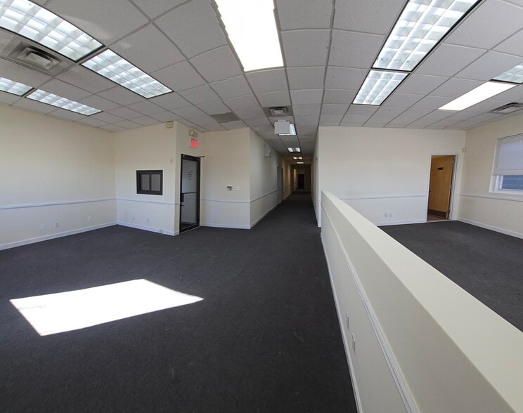 1379 Commerce Ave, Bronx, NY for sale - Interior Photo - Image 1 of 1