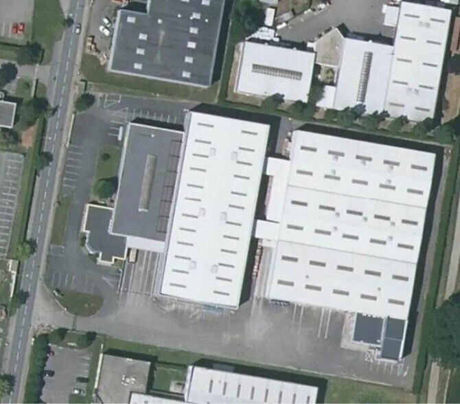 Flex in Miribel for lease - Aerial - Image 2 of 3