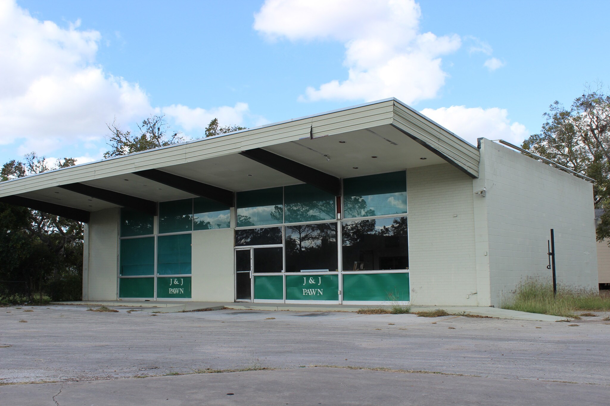 410 E Broadway St, Cuero, TX for sale Building Photo- Image 1 of 1