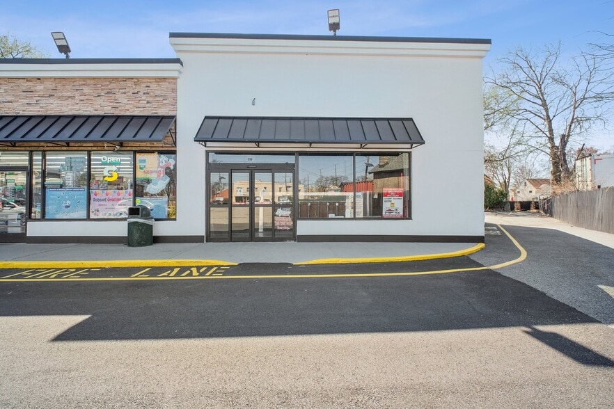 213 Washington Ave, Little Ferry, NJ for lease - Building Photo - Image 2 of 2