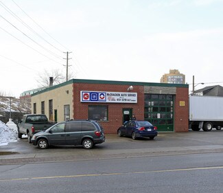 More details for 21 Union St, Brampton, ON - Retail for Sale