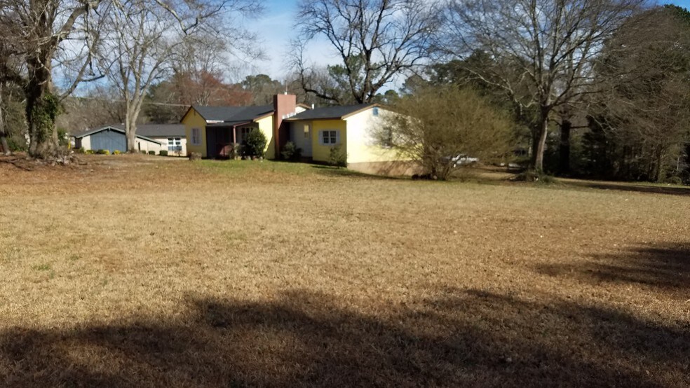 4538 Chamblee Tucker Rd, Tucker, GA 30084