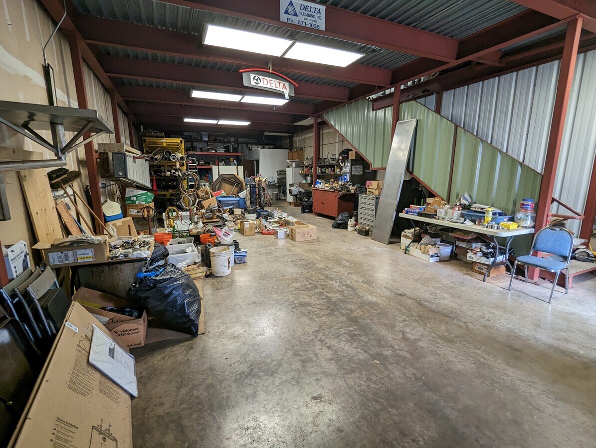 941175 Ka Uka Blvd, Waipahu, HI 96797