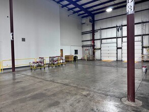 795 Landmark Dr, Belvidere, IL for sale Interior Photo- Image 2 of 2