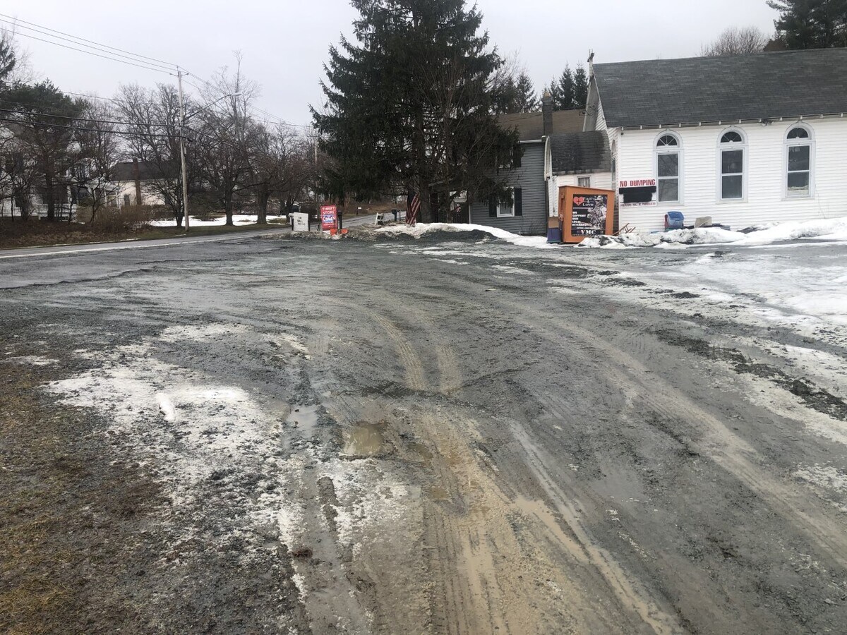 2368 E Schodack Rd, East Schodack, NY 12063