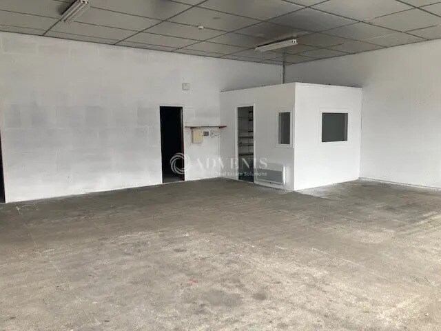 Office in Périgueux for lease - Interior Photo - Image 2 of 6