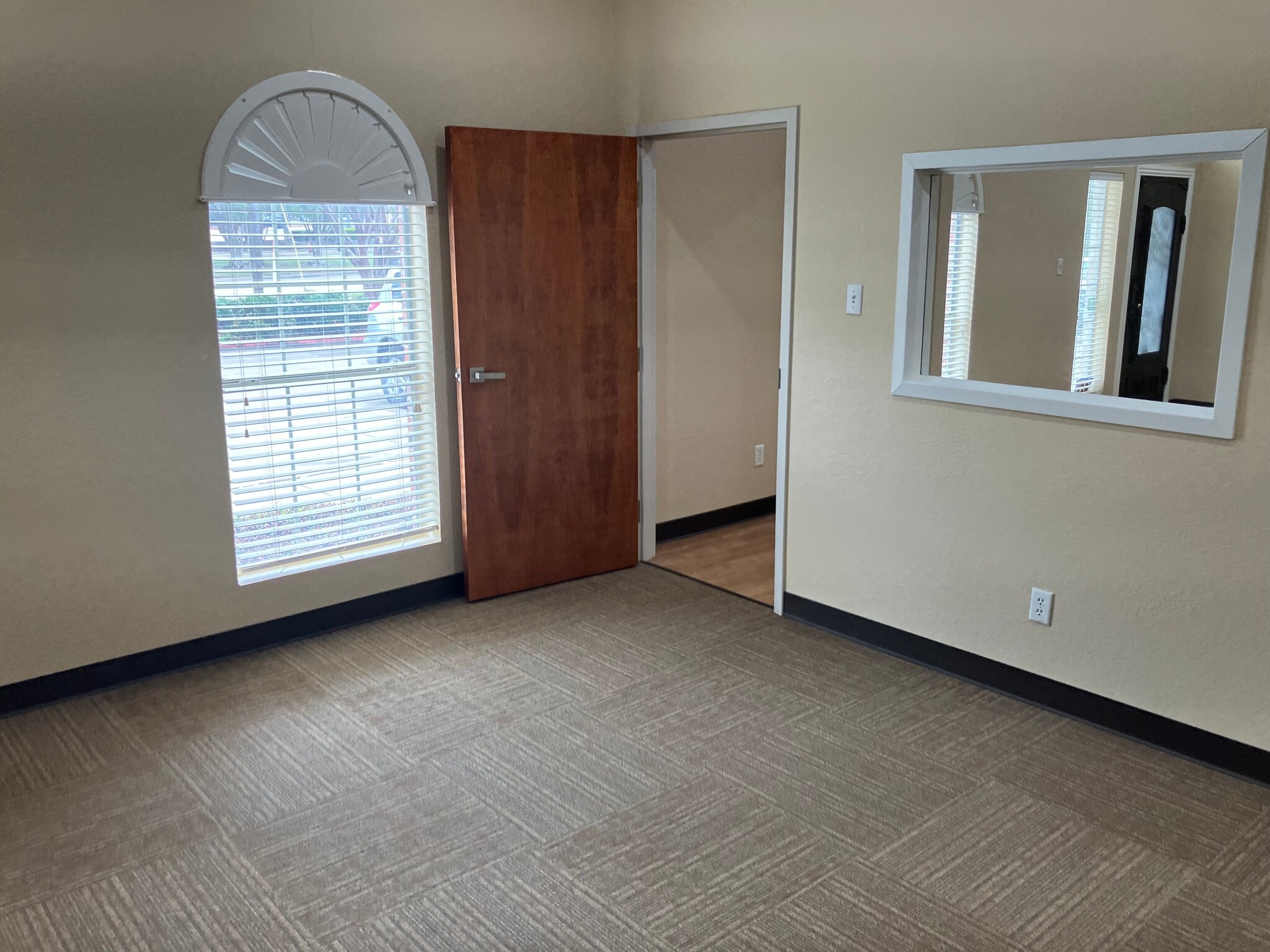 7801 Mid Cities Blvd, North Richland Hills, TX for lease Interior Photo- Image 1 of 4