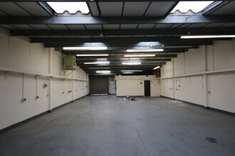 5-8 Vanguard Works, Blandford Forum for lease Interior Photo- Image 1 of 1