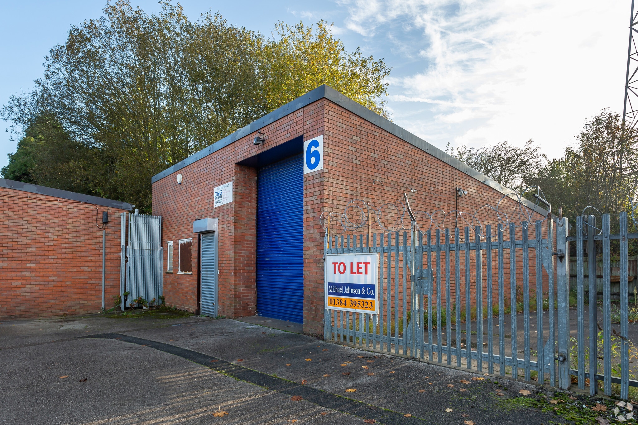 Fens Pool Ave, Brierley Hill for sale Primary Photo- Image 1 of 1