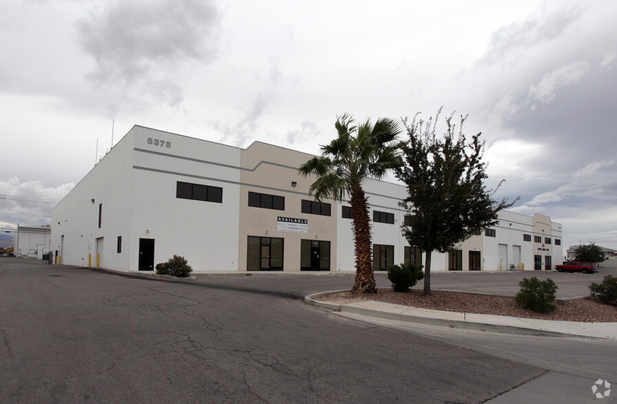 5375 Procyon St, Las Vegas, NV for lease - Primary Photo - Image 1 of 13