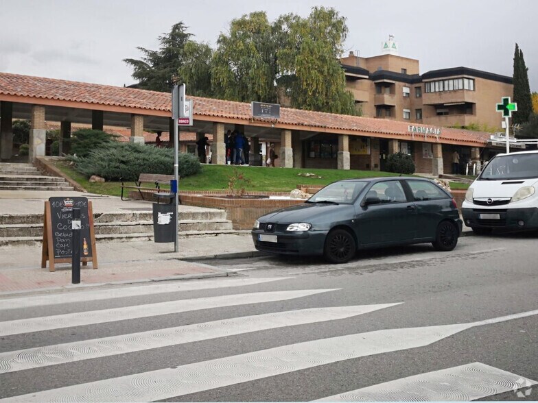 Retail in Las Rozas de Madrid, Madrid for sale - Interior Photo - Image 1 of 4
