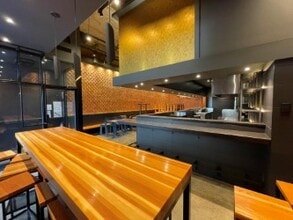 4060 Rue Sainte-Catherine O, Westmount, QC for lease Interior Photo- Image 2 of 4