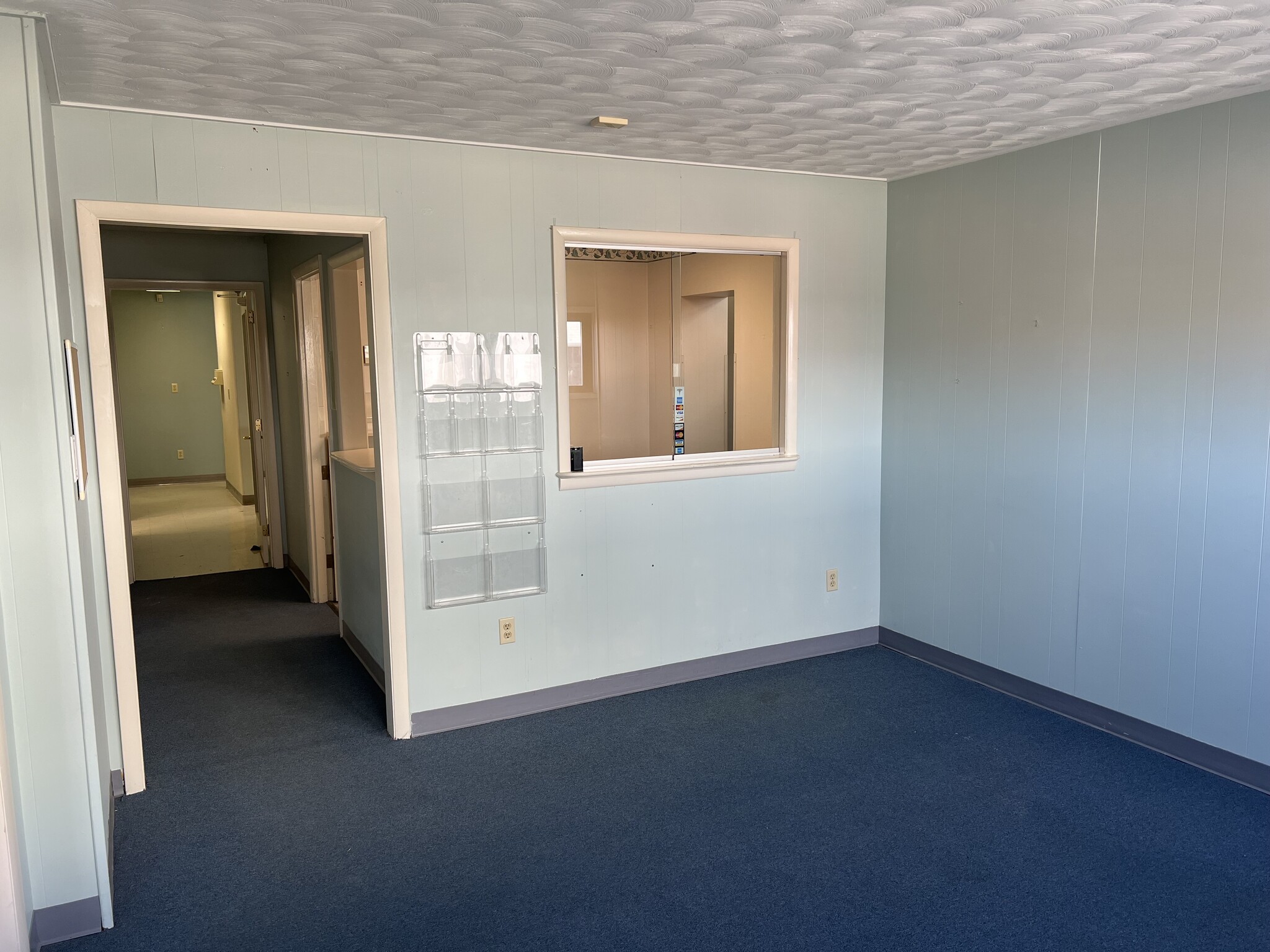 2000 Dudley Ave, Parkersburg, WV for lease Interior Photo- Image 1 of 13