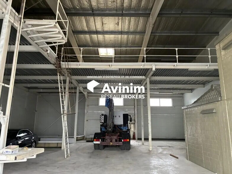 Industrial in Gémenos for lease - Interior Photo - Image 1 of 5