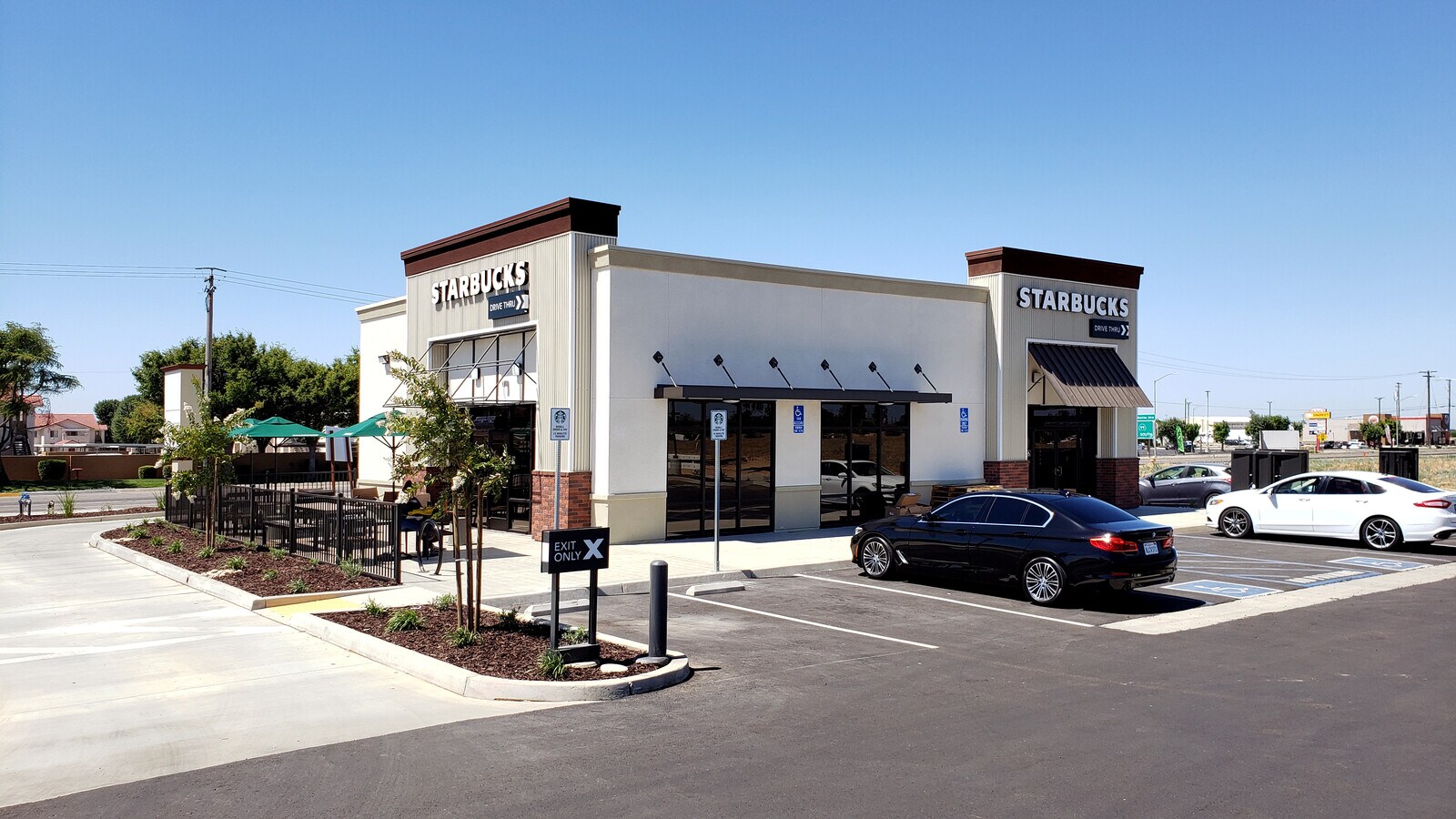 13640 E Manning Ave, Parlier, CA 93648