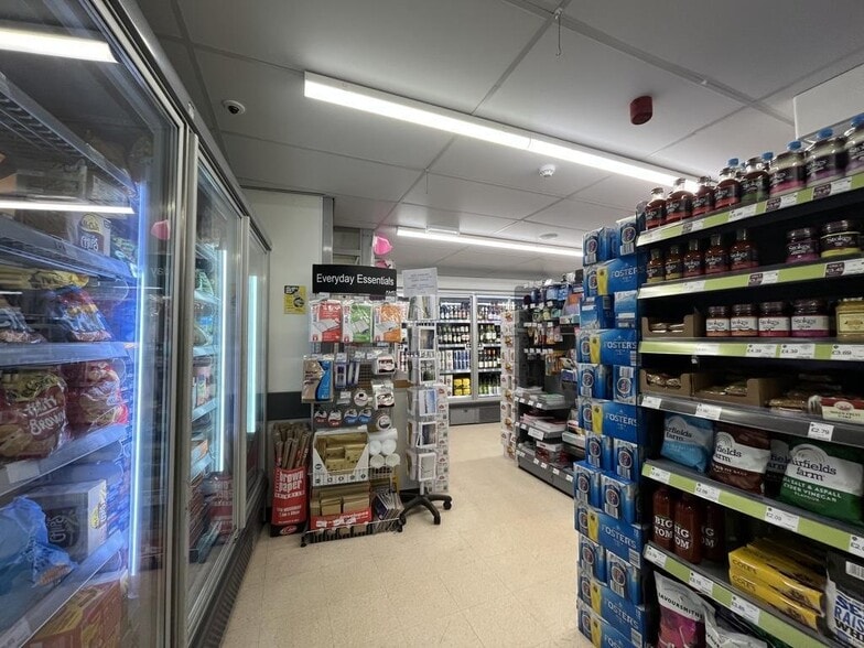 The Street, Dedham for lease - Building Photo - Image 3 of 4