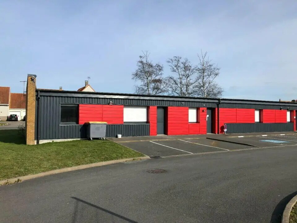 Office in Coquelles for lease Building Photo- Image 1 of 6