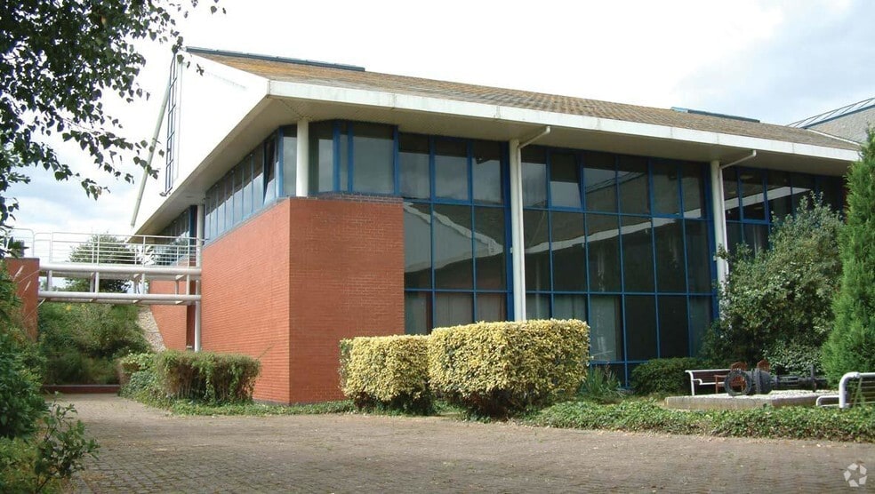 Eight-Six Sandyhill Ln, Ipswich for sale - Primary Photo - Image 1 of 1