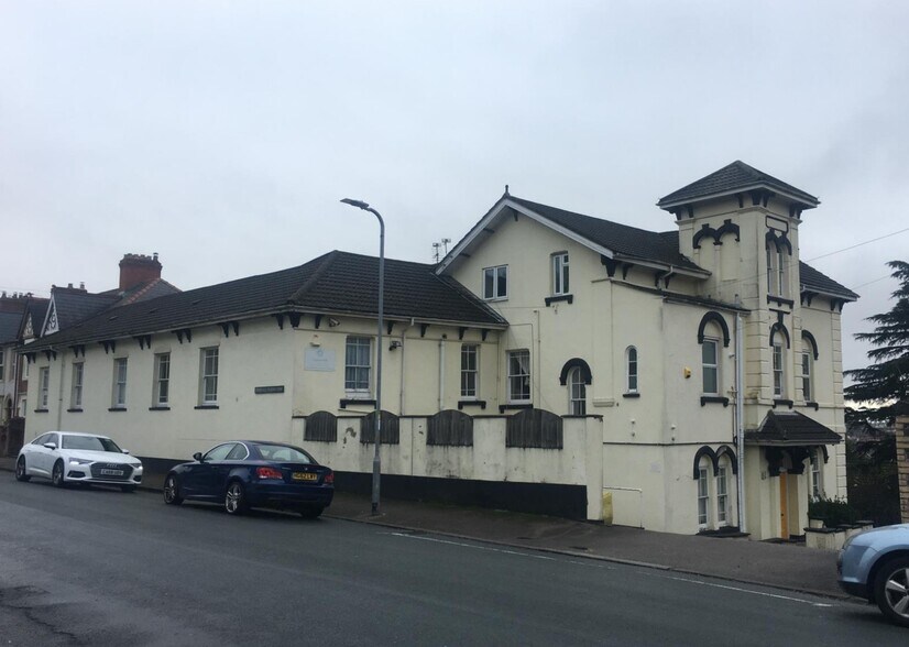 34 Summerhill Av, Newport for sale - Primary Photo - Image 1 of 1