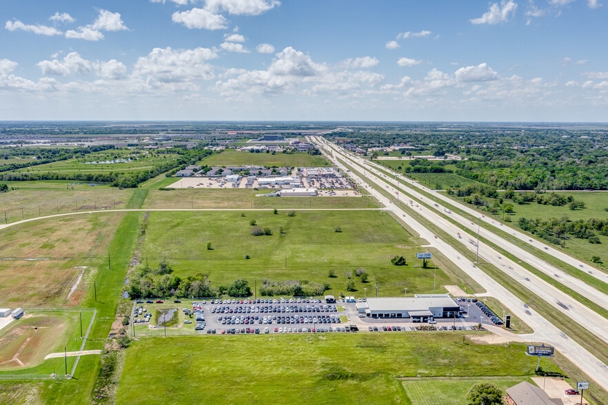 26655 Southwest Freeway, Rosenberg, TX for sale - Building Photo - Image 3 of 6