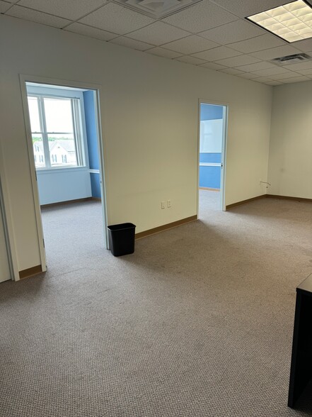 111 East Ave, Norwalk, CT for lease - Interior Photo - Image 3 of 9