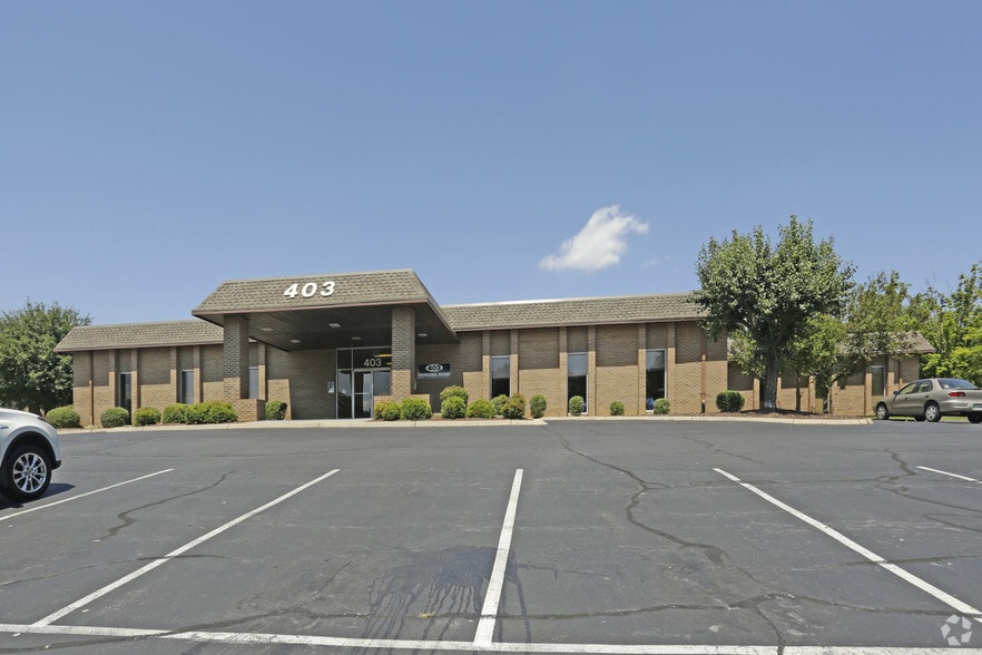 403 Princeton Rd, Johnson City, TN for lease - Building Photo - Image 3 of 3