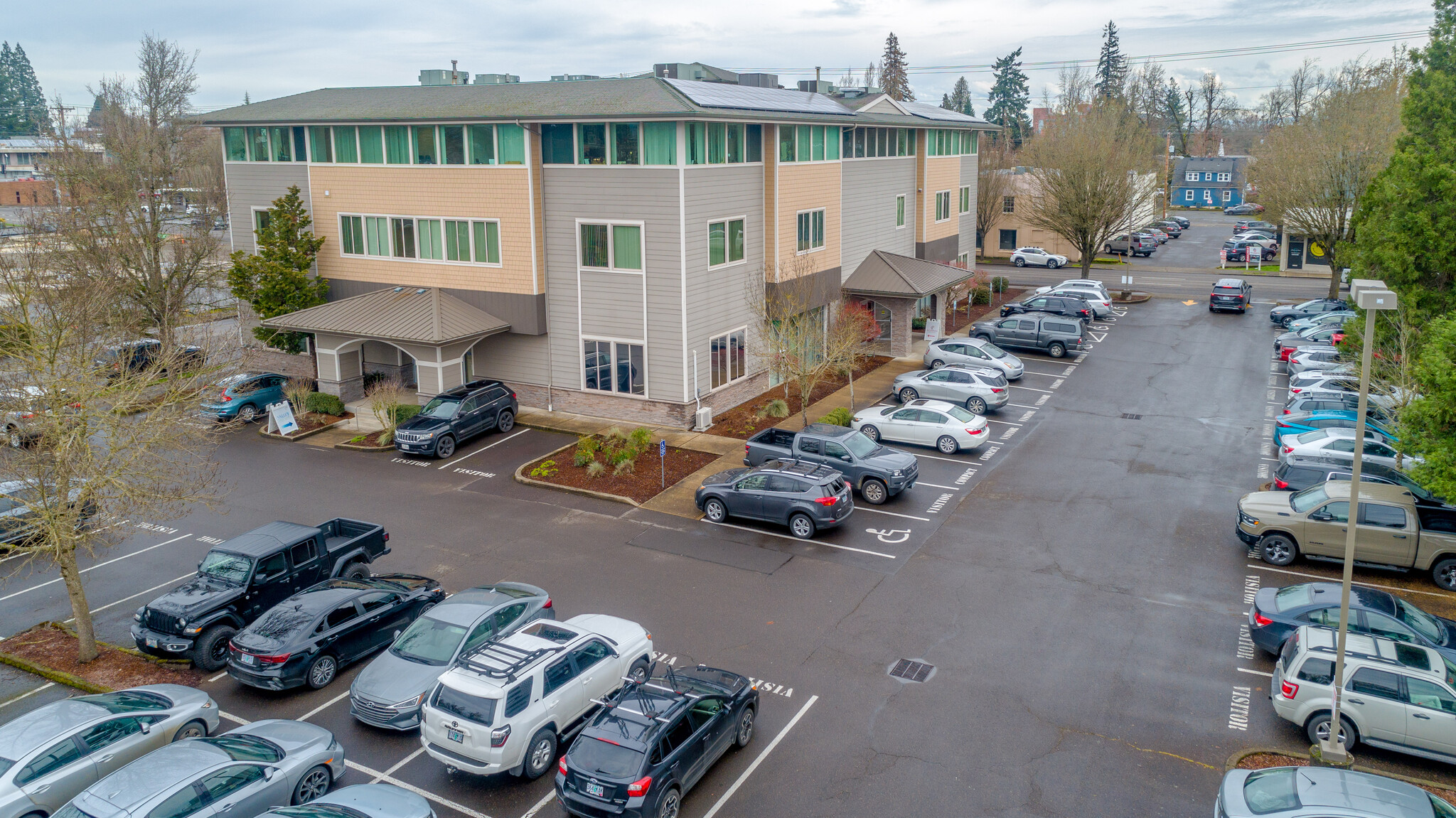 925-935 Commercial St SE, Salem, OR for lease Building Photo- Image 1 of 12