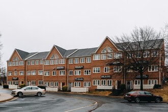 5641-5699 Columbia Pike, Falls Church, VA for lease Building Photo- Image 1 of 5