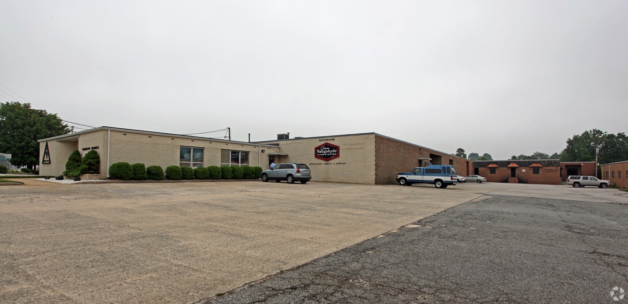 1948 W Green Dr, High Point, NC for sale Primary Photo- Image 1 of 1