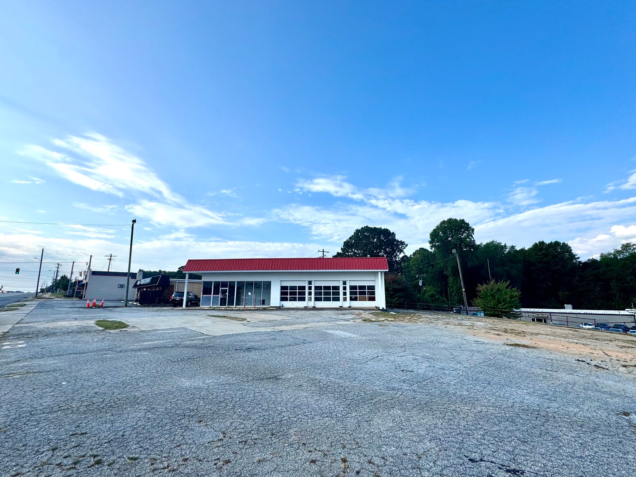 305 N Main St, Mauldin, SC for sale Primary Photo- Image 1 of 4