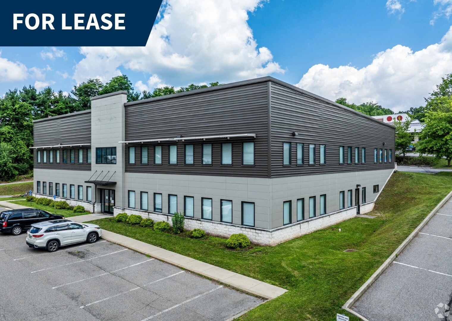 200 Business Center Dr, Pittsburgh, PA for lease Building Photo- Image 1 of 9
