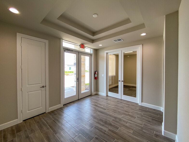 3129 Kingsley Dr, Pearland, TX for lease - Building Photo - Image 2 of 10