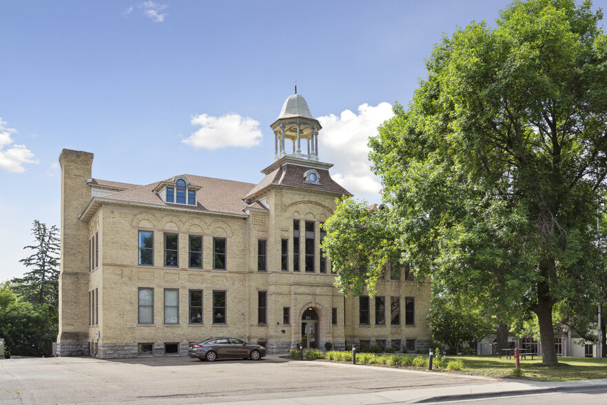 261 School Ave, Excelsior, MN for sale - Building Photo - Image 1 of 27