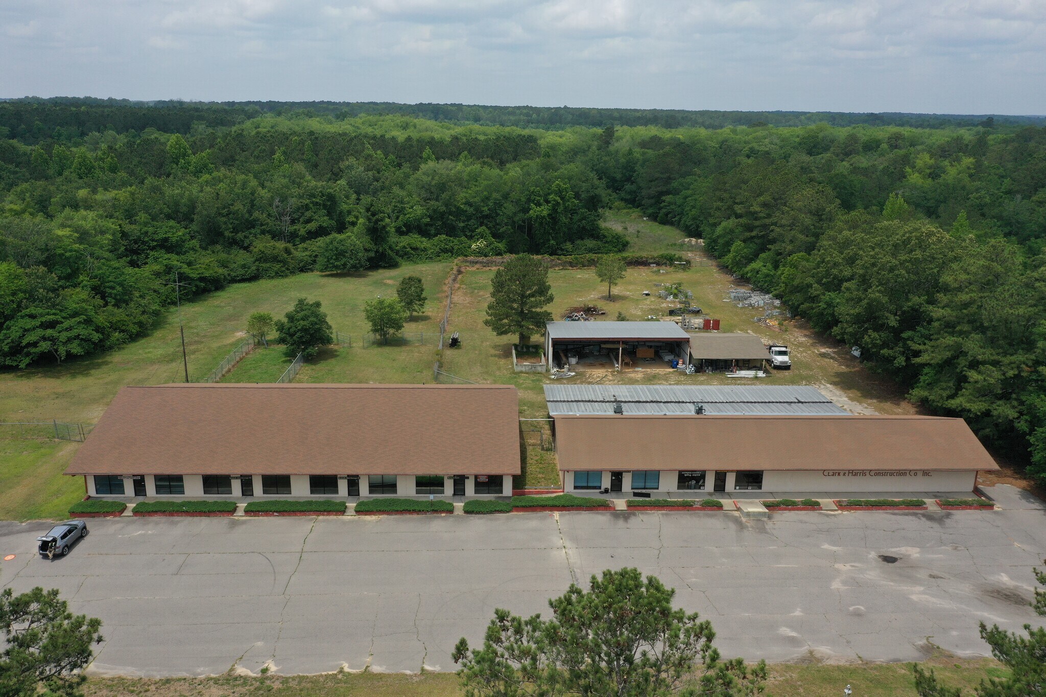 9860 McColl Rd, Laurinburg, NC 28352