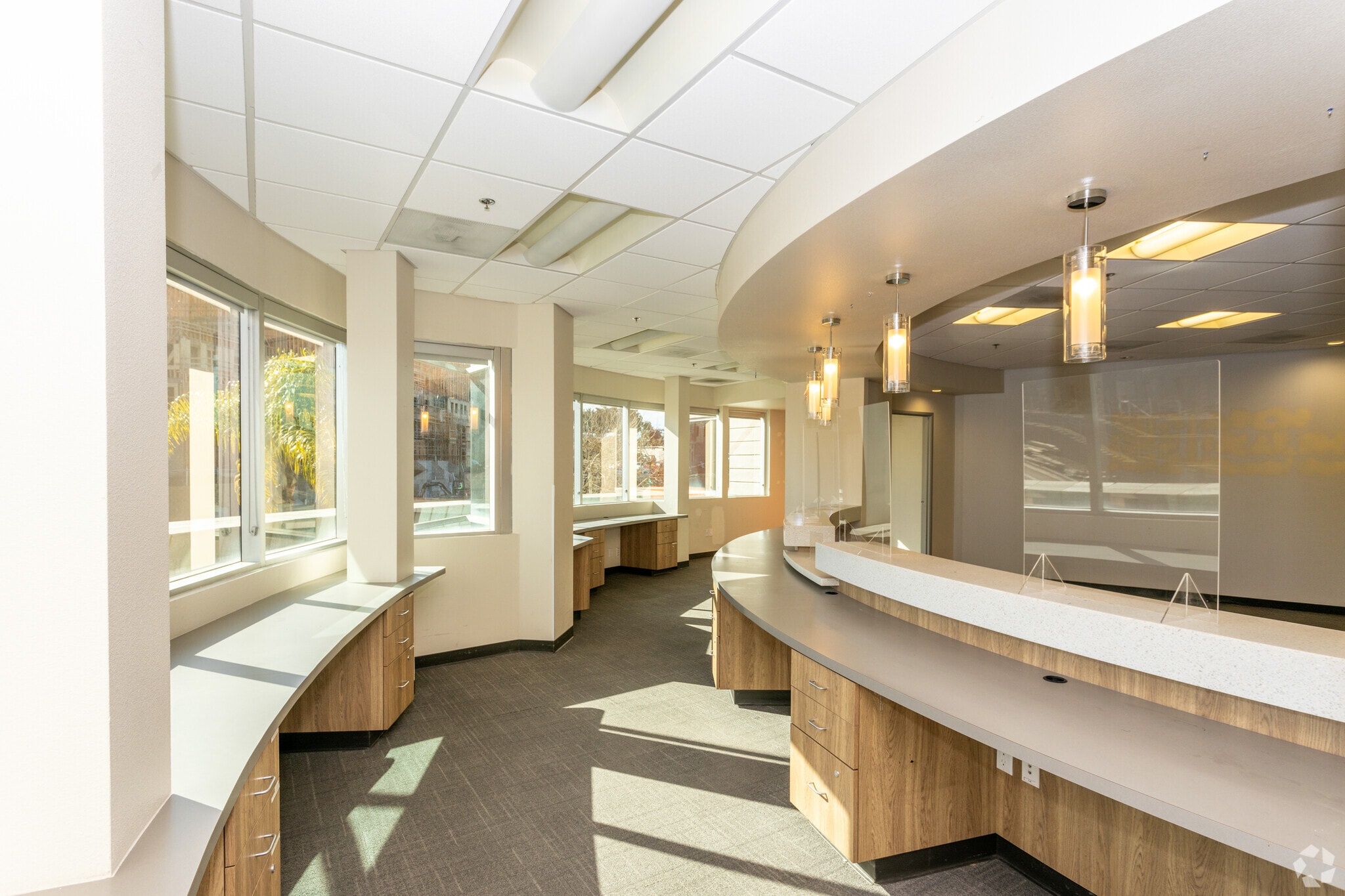 488 E Valley Pky, Escondido, CA for lease Interior Photo- Image 1 of 10