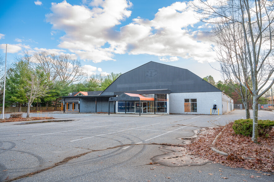 300 Highway 70, Lakewood, NJ for lease - Building Photo - Image 2 of 28