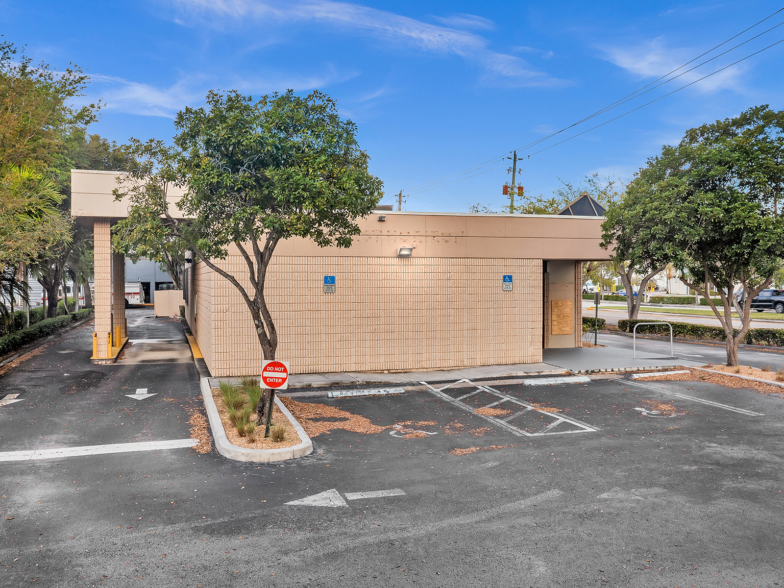 4699 Nob Hill Rd, Sunrise, FL for lease Building Photo- Image 1 of 49