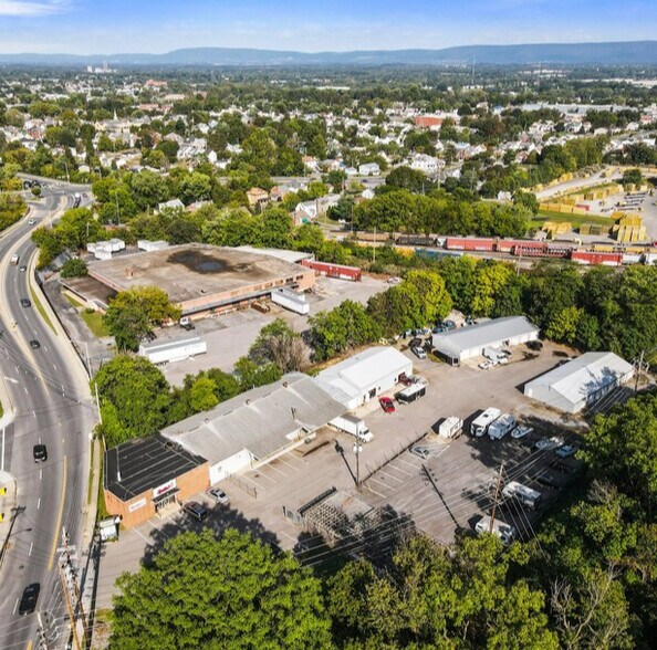 1044 Virginia Ave, Hagerstown, MD 21740 Light Industrial / Storage