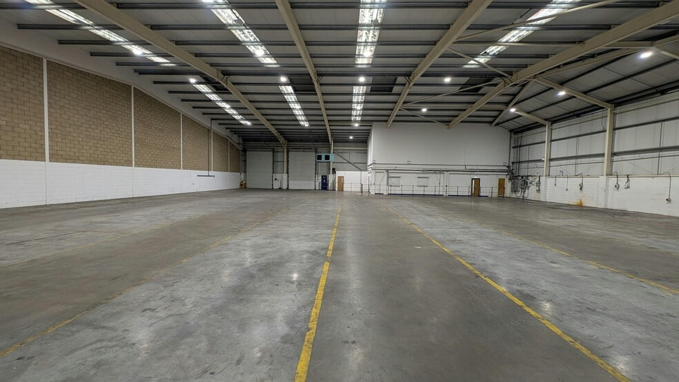 Stephenson Rd, Fareham for lease - Building Photo - Image 3 of 6