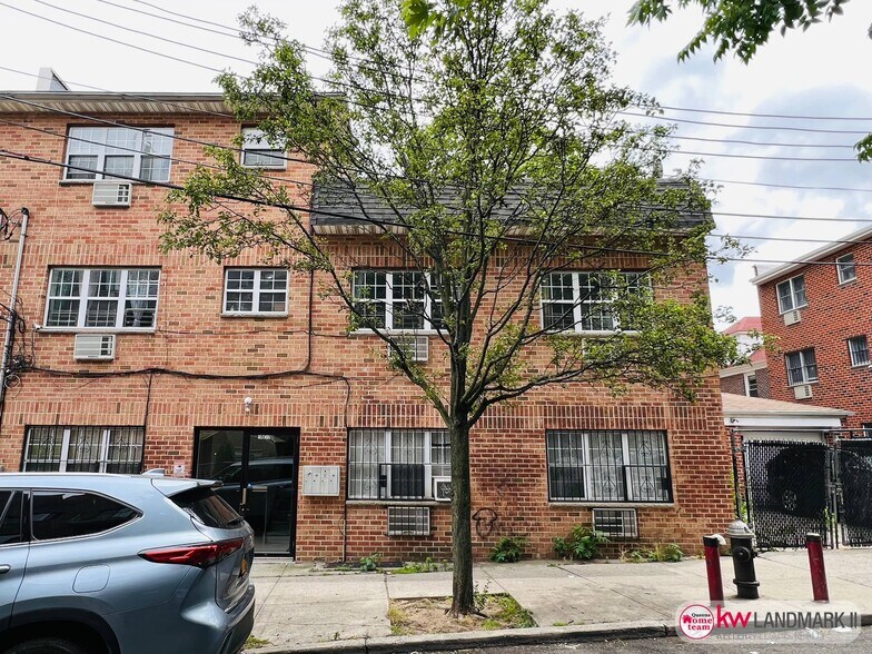 109-12 Westside Avenue, Corona, NY for sale - Primary Photo - Image 1 of 1