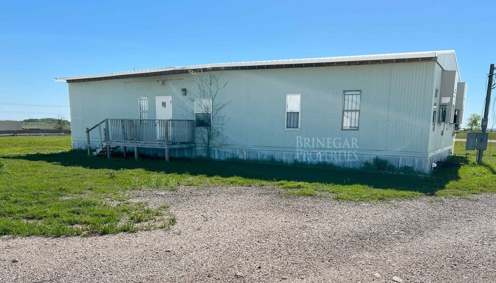 127 Alsace Ave, Jarrell, TX for lease - Primary Photo - Image 1 of 7
